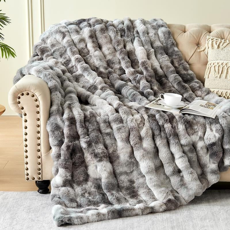 Fluffy Faux Fur Throw Blanket for Couch Sofa Bed, Cozy Soft Plush Faux Rabbit Fur Throw, Thick Warm Fuzzy Home Living Room Decorative Blanket, Gifts for Women & Men - Love All Things Home