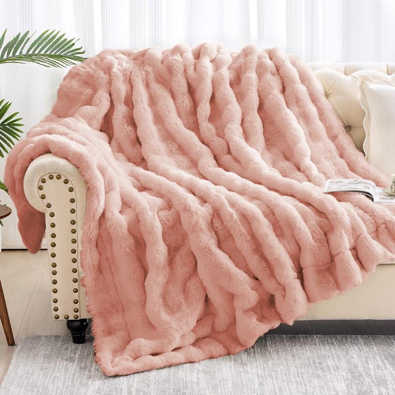 Fluffy Faux Fur Throw Blanket for Couch Sofa Bed, Cozy Soft Plush Faux Rabbit Fur Throw, Thick Warm Fuzzy Home Living Room Decorative Blanket, Gifts for Women & Men - Love All Things Home